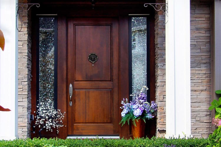 5 Signs That You Need a New Door